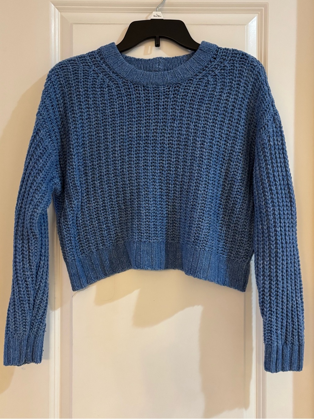 American Eagle Blue Chunky Knit Crewneck Sweater
